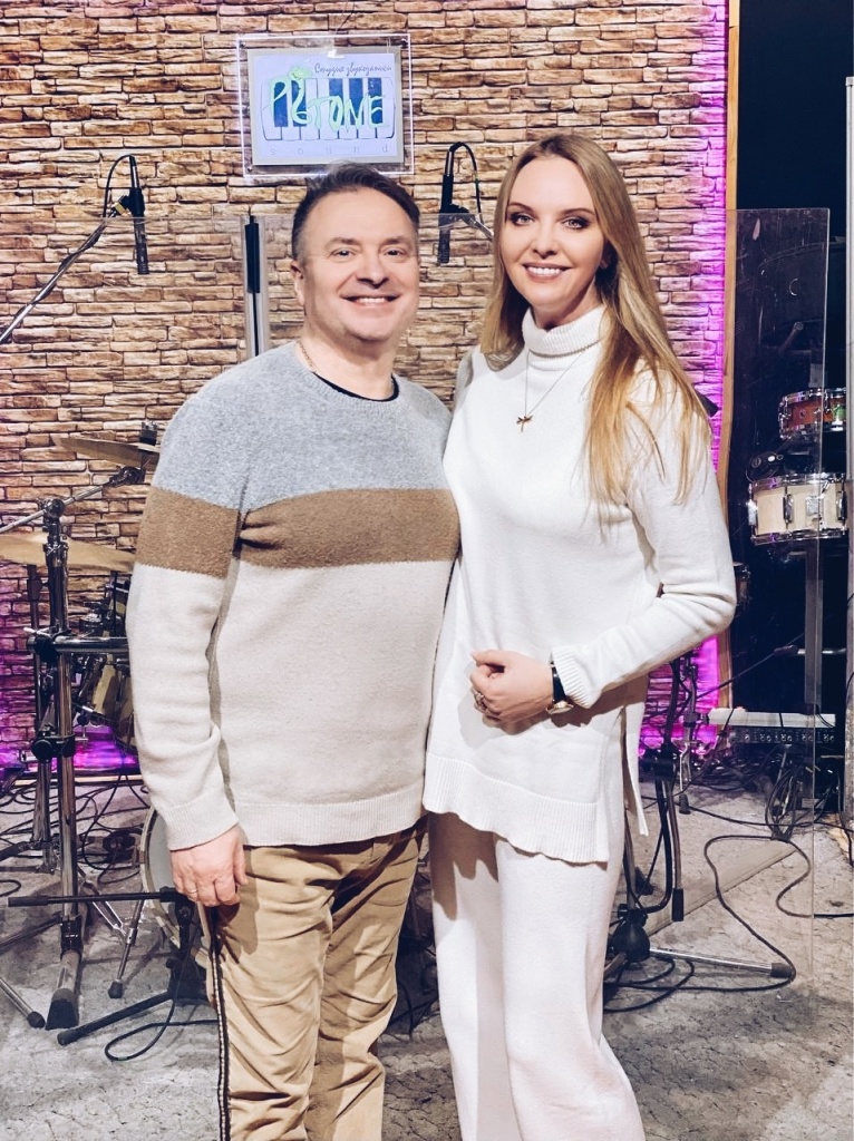 Александр Добронравов и певица Варвара исполнят в дуэте песню «Безнадёга»